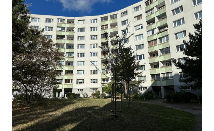 4-izbový byt s dvomi lodžiami po kvalitnej rekonštrukcii. - fotografia 36