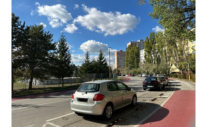 4-izbový byt s dvomi lodžiami po kvalitnej rekonštrukcii. - fotografia 38