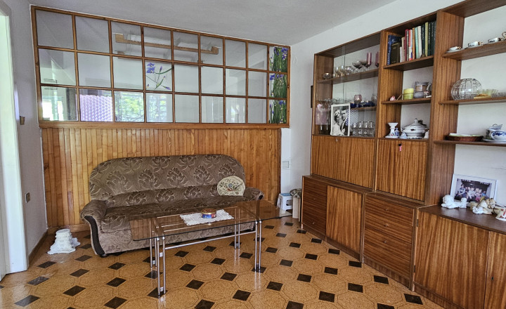 Rodinný dom  v meste Myjava – s obrovským potenciálom - fotografia 17