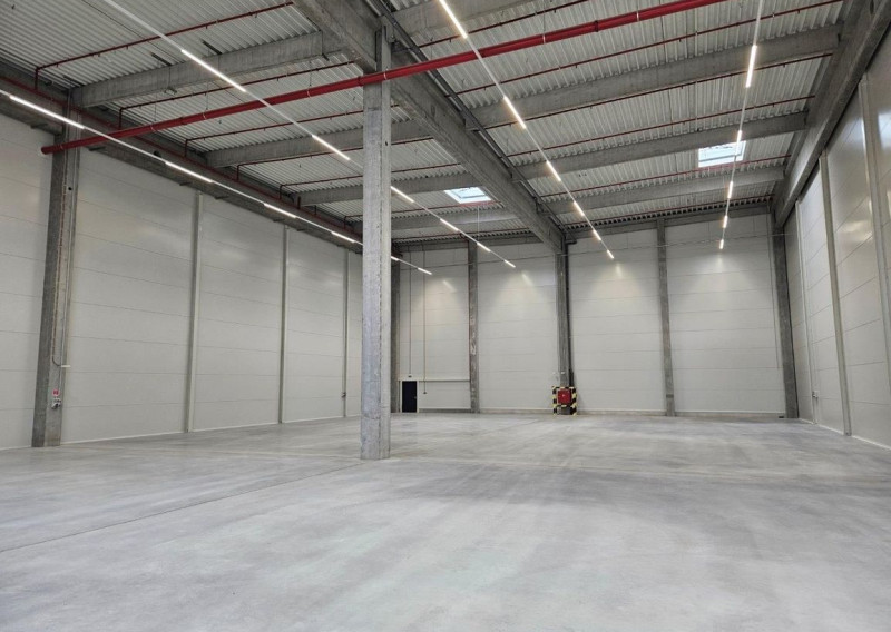 Sklad pre mestskú logistiku a ľahkú výrobu na prenájom - 1.012 m2, Staviteľská ul.