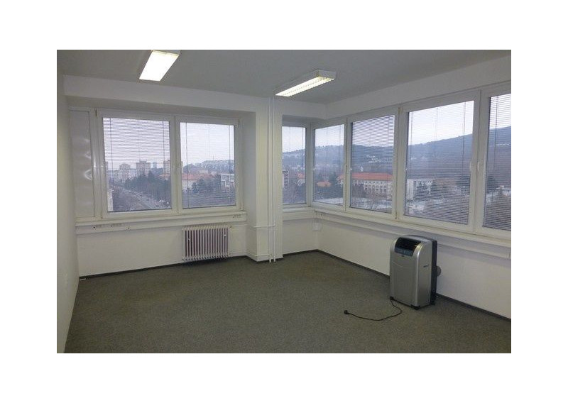 Dvojkancelária s parkovacím miestom zdarma - 52,10 m2, Račianska ul.