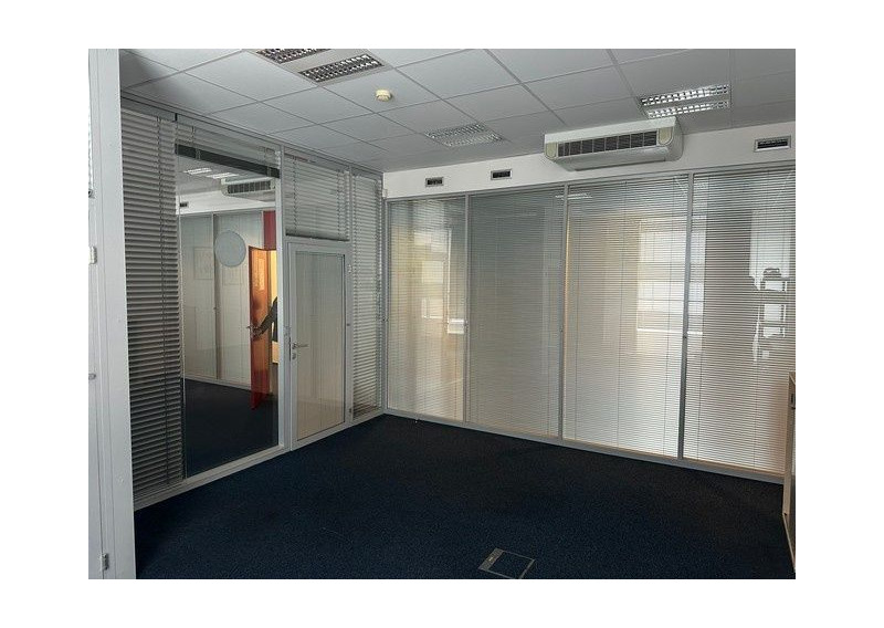 Reprezentatívne kancelárske priestory v budove Omnipolis na prenájom - od 20 m2, Tomášikova ul.