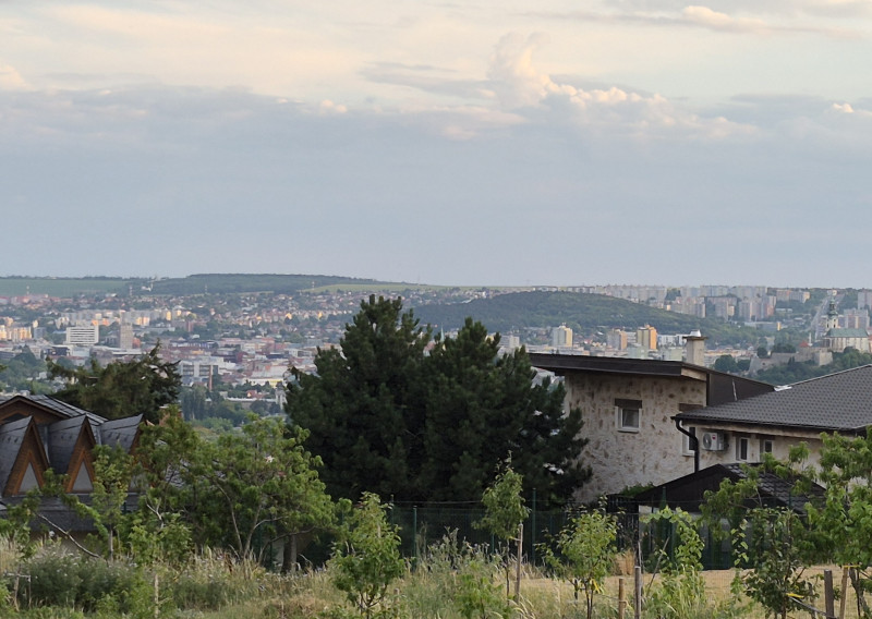 Predám stavebný pozemok Nitra - Zobor.