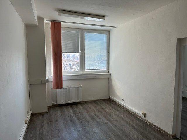 Kancelárske priestory na prenájom - od 32 m2, Panónska cesta.
