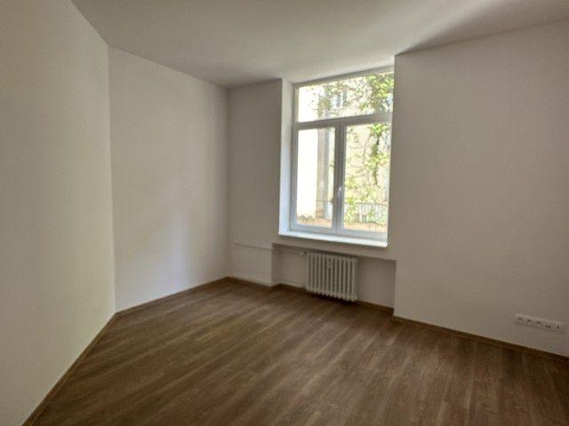 Kompletne zrekonštruovaný, klimatizovaný 4i byt na predaj - 102 m2, v Starom meste.