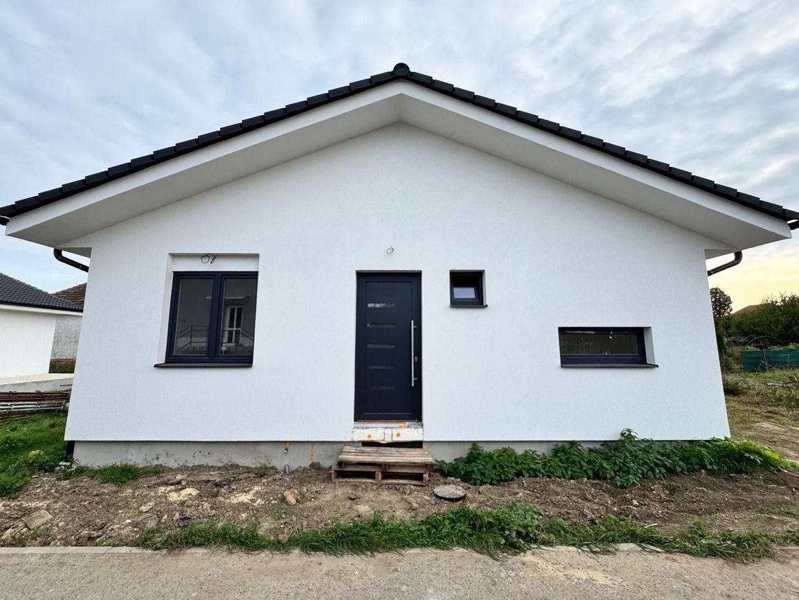 Moderný 3-izbový rodinný dom v Telinciach – 139 900 €