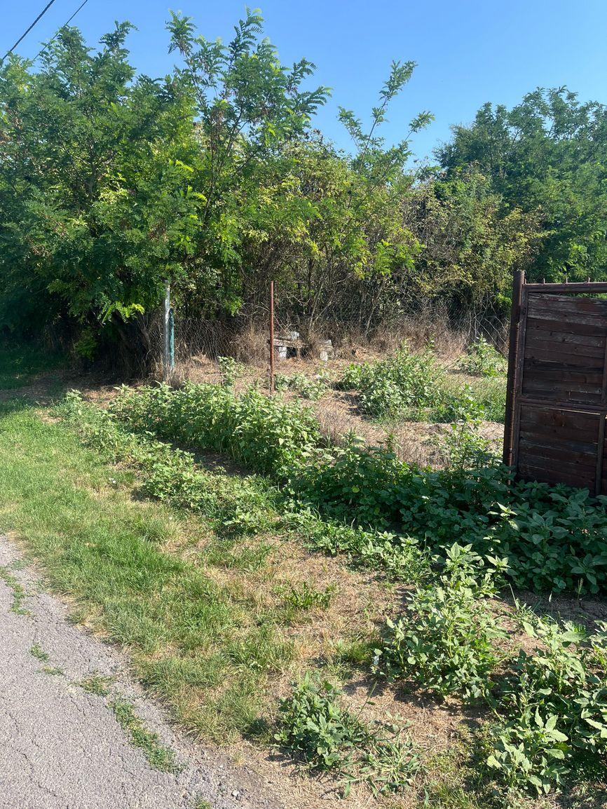 Stavebný pozemok na predaj – 1037 m²