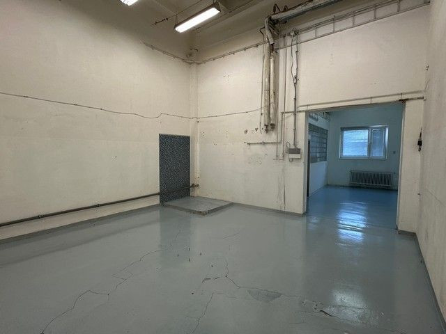 Priestor pre servisno-obchodné a skladovacie využitie na prenájom - 67 m2, Bojnická ul.