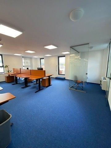 Zrekonštruovaný administratívny celok na prenájom - 371 m2, Údernícka ul.