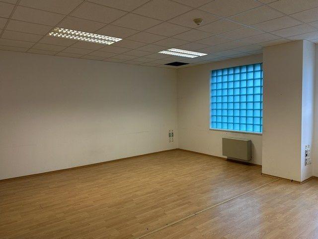 Kancelária na prenájom - 46 m2, Údernícka ul.