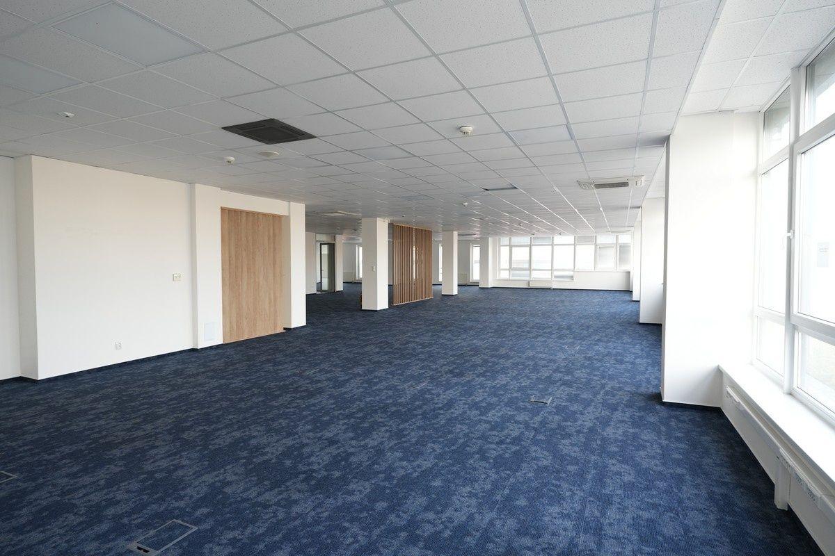 Na prenájom flexibilné kancelárske priestory od 37m2 v modernej administratívnej budove