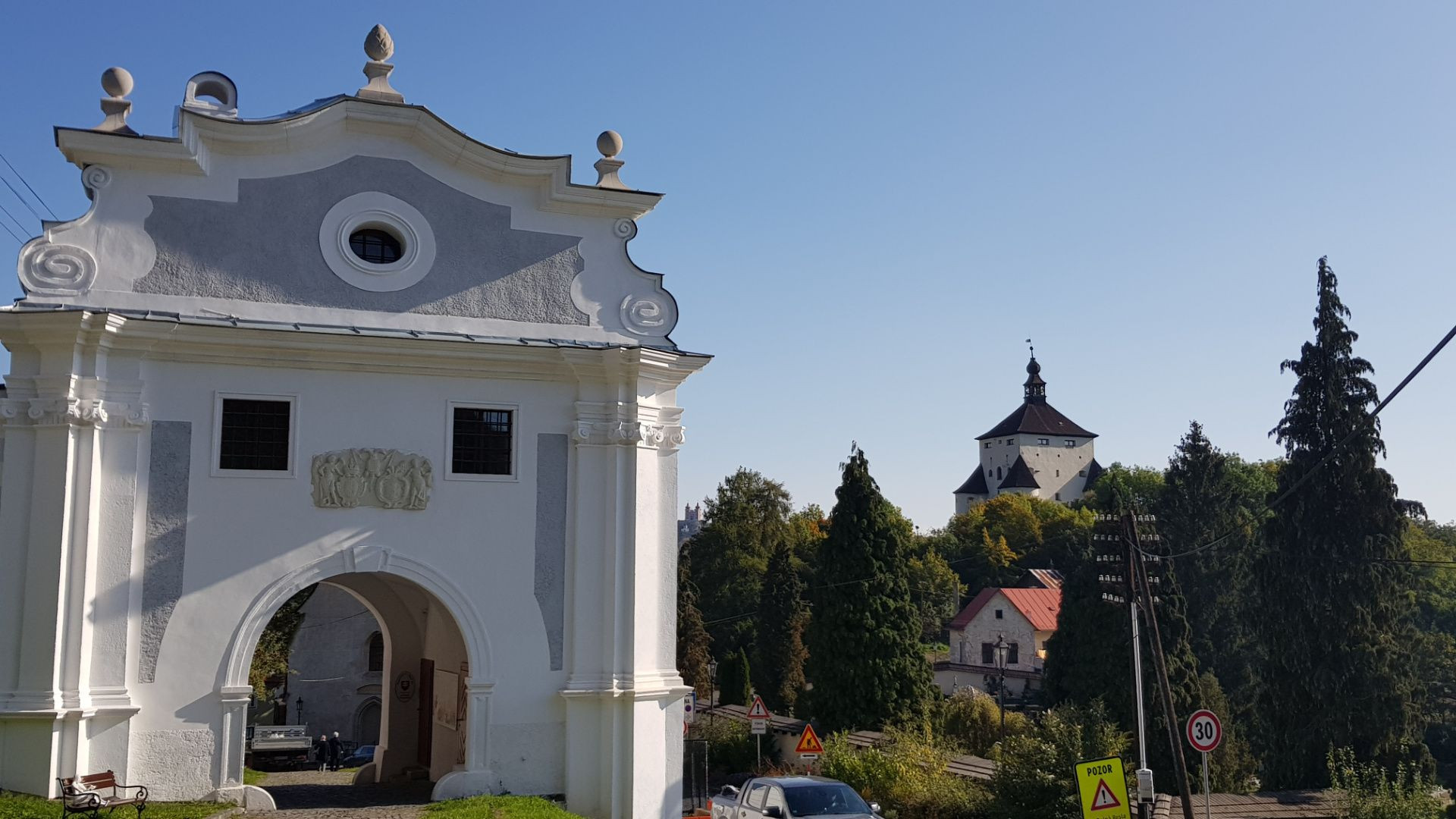 Predám stavebný pozemok na RD v Banskej Štiavnici.