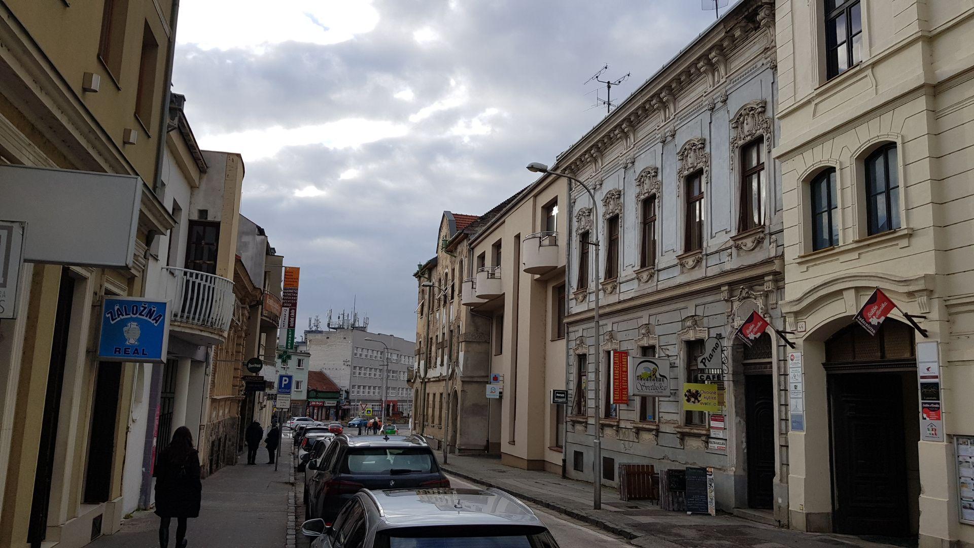 Prenajmem obchodno - kancelárske priestory v Nitre  55m2 - 550.-/mes.