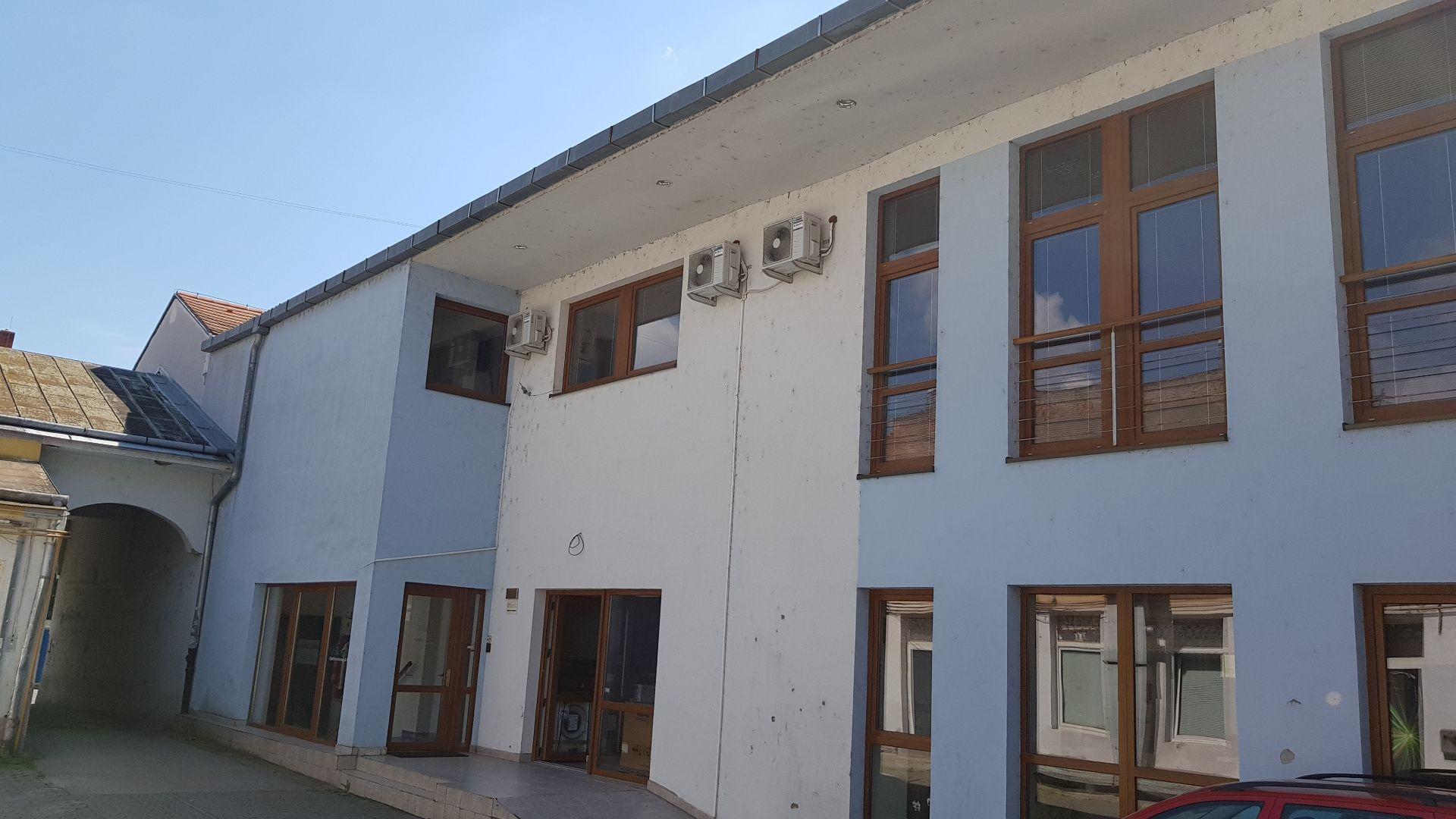 Predám polyfunkčný objekt Nitra vhodný na všetky činnosti.