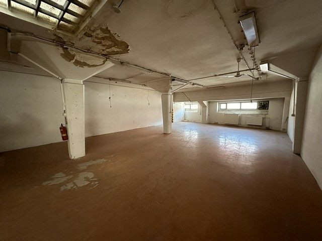 Vykurovaný skladový priestor na prenájom - 300 m2, Kukučínova ul.