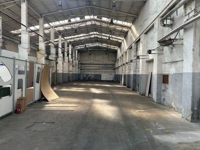 Sklad s administratívnym a sociálnym zázemím na prenájom - 810 m2, Kukučínova ul.