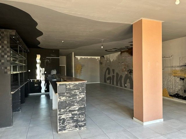 Obchodný priestor v novostavbe bytového domu na prenájom - 119 m2, ul. Závodu Matador.