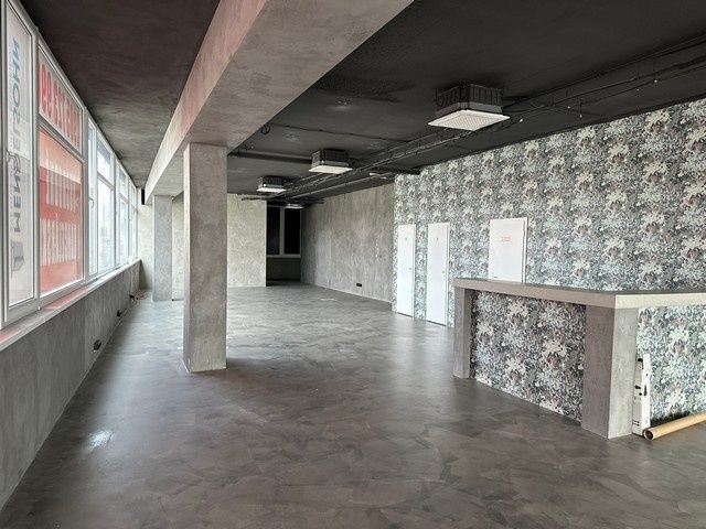 Na prenájom obchodný priestor v polyfunkčnom dome Mendelsohn – 181,70 m²