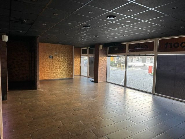 Dvojpodlažný obchodný priestor s vlastným parkovaním na prenájom - 181 m2, Údernícka ul.