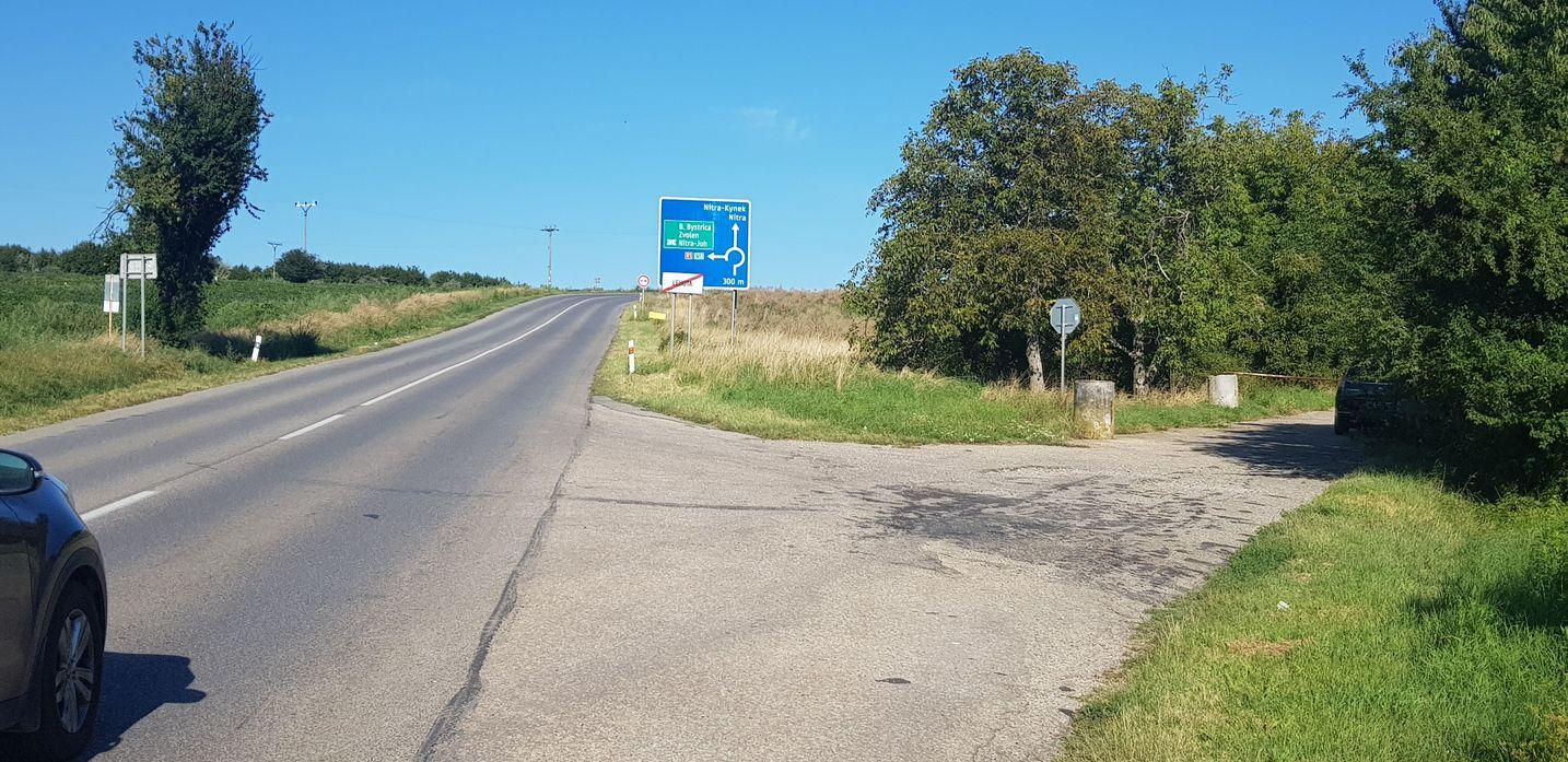 Predám pozemok Nitra - Lehota 2694m2.