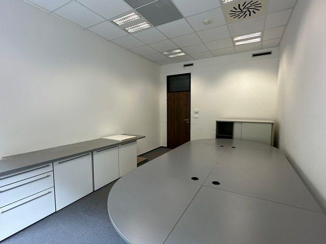 Kancelária v budove OMNIPOLIS na prenájom - 20,15 m2, ul. Trnavská cesta