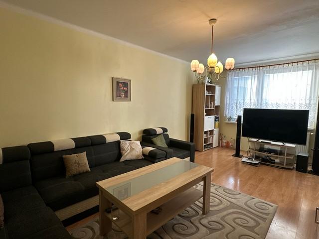 Priestranný 4-izbový byt s lodžiou – 105,6 m², Športová ul.