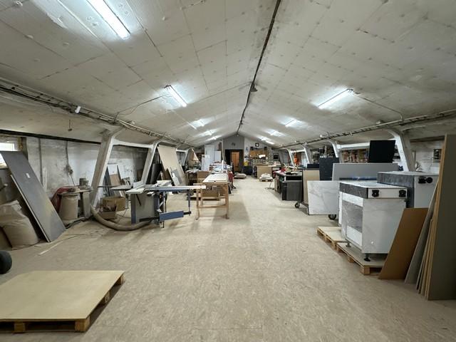 Priestor s administratívnym zázemím na prenájom - 400 m2, Poľovnícka ul.