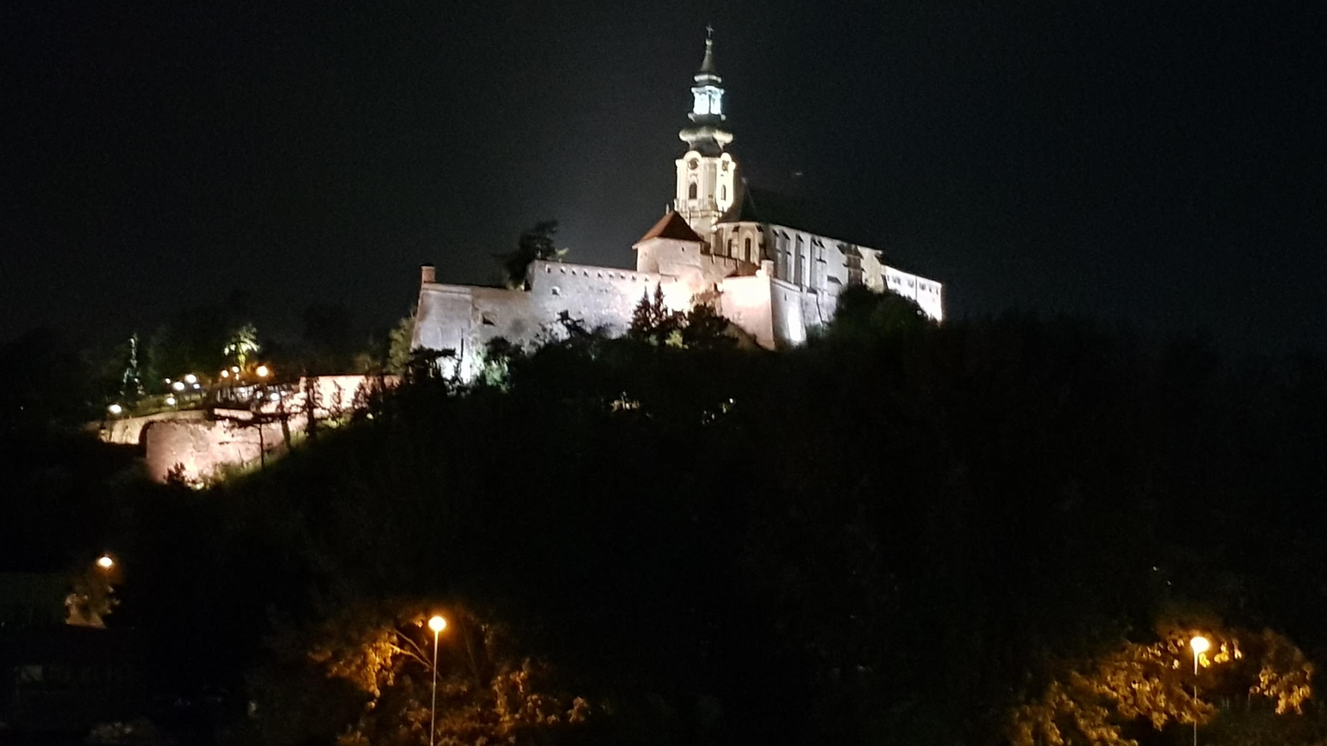 Predám komerčnú budovu v Nitre.