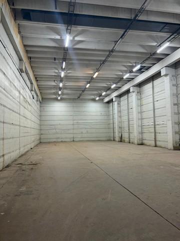 Skladový priestor na prenájom - 361 m2, ul. Na Pántoch