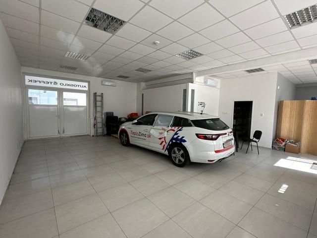 Obchodno-servisný priestor na prenájom – 72 m2, Bajkalská ul.