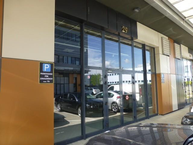 Obchodné priestory (showroom) na prenájom - 320 m2, ul. Stará Vajnorská