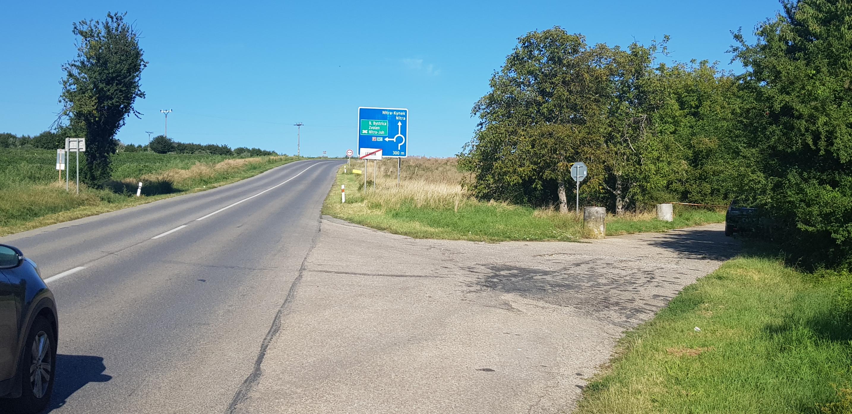 Predám pozemok Nitra - Lehota 2694m2.