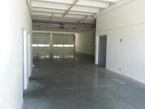 Vykurovaný skladovo-obchodný priestor na prenájom - 270 m2, ul. Stará Vajnorská