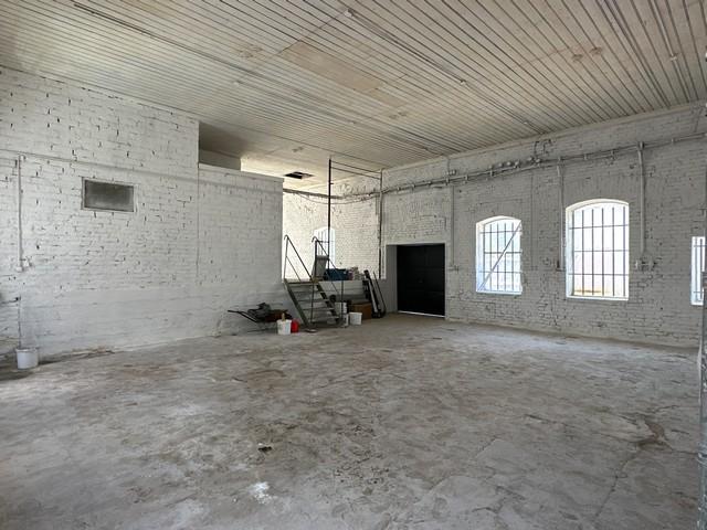 Skladovo prevádzkový priestor na prenájom - 160 m2, Odborárska ul.