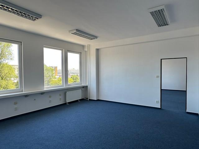 Kancelária s bezplatným parkovaním na prenájom - 72 m2, Rybničná ul.