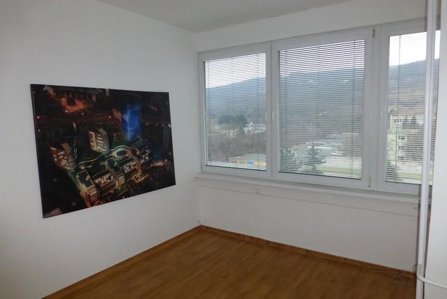 Trojkancelária s parkovacím miestom zdarma - 44,36 m2