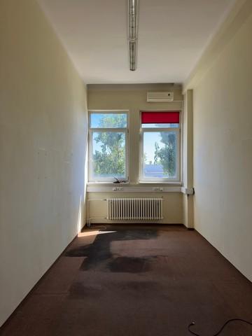 Kancelárske priestory na prenájom – od 15 m², Bojnická ul.