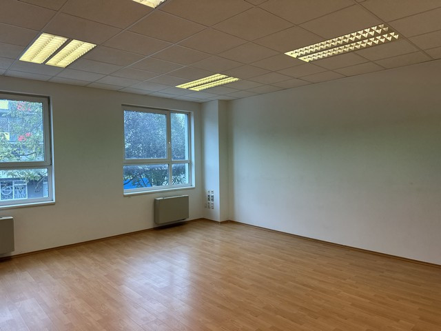 Kancelária na prenájom - od 18 m2, Údernícka ul.