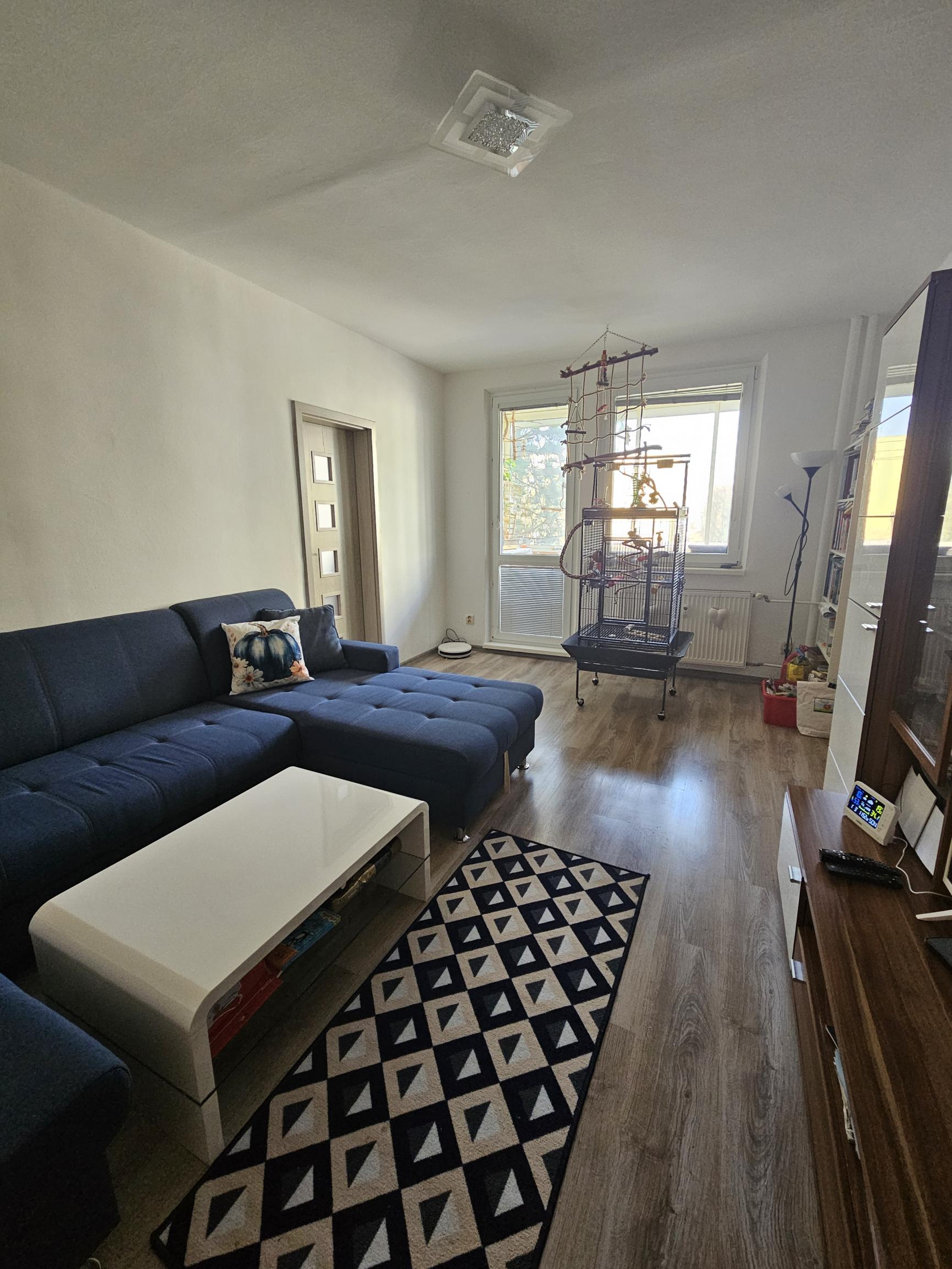 Na predaj 3-izbový byt s garážou  Bratislava – Rača