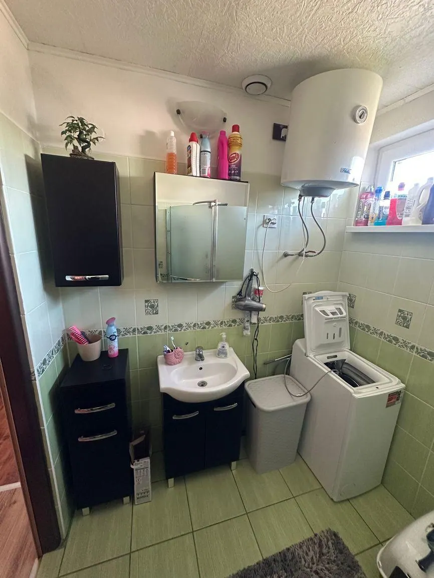 Exkluzívne na predaj priestranný 4-izbový byt s garážou a parkovacím miestom v tichej a príjemnej lokalite Topoľčany - Velušovce za super cenu, fotografia 9