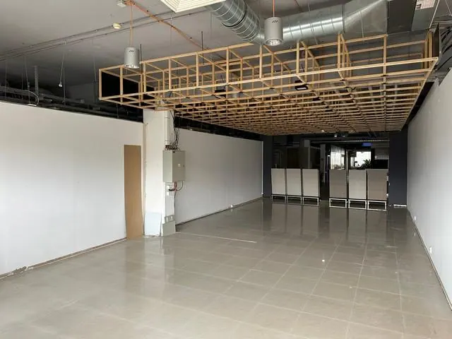 Obchodné priestory so zvýhodneným nájomným na prenájom - od 90 m2, Račianska ul., fotografia 7