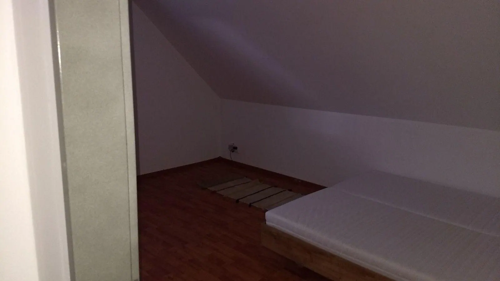 Ponukame do dlhodobého prenájmu krasný 3 izbový rodinný dom, fotografia 7