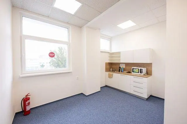 Kancelárske, obchodné a skladové priestory na predaj – od 33 m2, ul. Vajnorská, fotografia 12