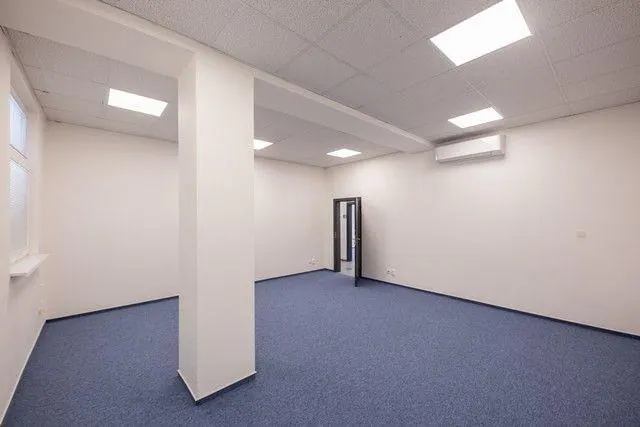 Kancelárske, obchodné a skladové priestory na predaj – od 33 m2, ul. Vajnorská, fotografia 11