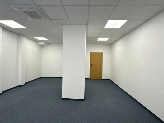 Kancelársky priestor na prenájom – 36 m², Nevädzova ul., fotografia 2
