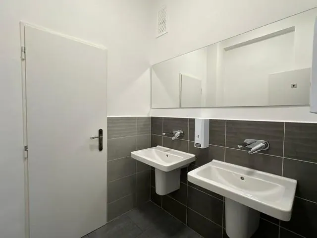 Multifunkčné priestory s umývadlom na prenájom - od 12 m2, Bojnická ul., fotografia 16