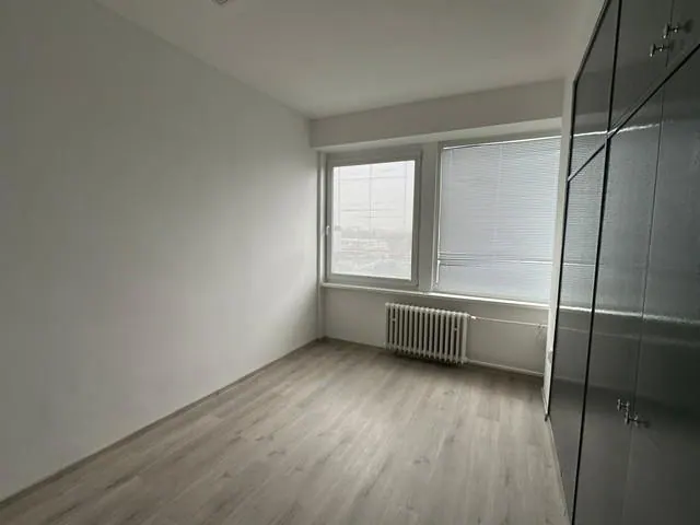 Multifunkčné priestory s umývadlom na prenájom - od 12 m2, Bojnická ul., fotografia 2