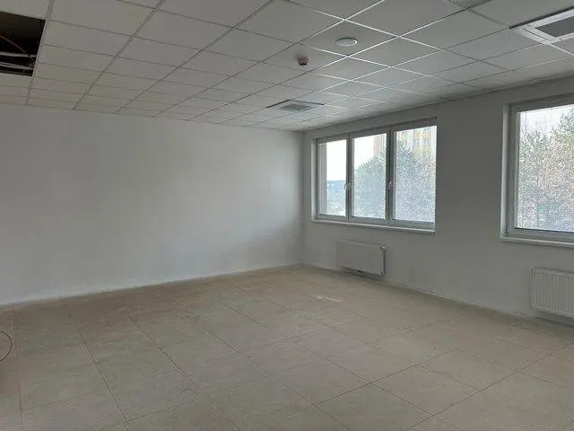 Na prenájom nebytový priestor v projekte Rínok Rača – 148 m², fotografia 8