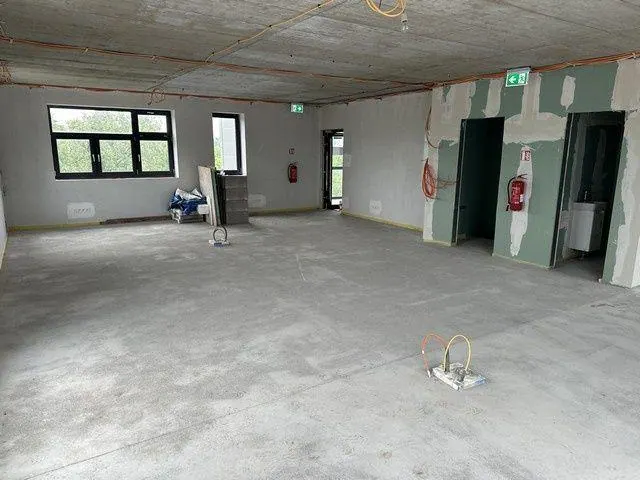 Kancelárske priestory s voliteľnou dispozíciou a skladom na prenájom - od 150 m2, Elektrárenská ul., fotografia 9
