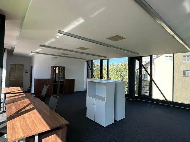 Reprezentatívny administratívny priestor na prenájom - 360 m2, Košická ul., fotografia 15